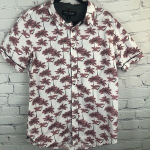Dirty Laundry: Casual button down casual shirt. Size(L) Print: HawaiianPalmTrees